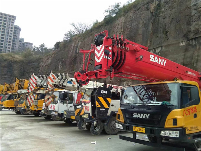 冷水滩区吊车出租按什么计费？台班费、单次费、里程费怎么算？