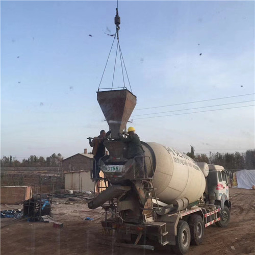 冷水滩区“精准瞄准”—— 吊车的 “定位导航” 技术